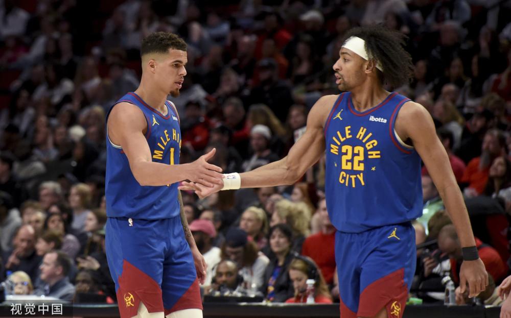 令人炫目的 令人炫目的